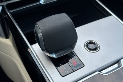 2026 Land Rover Range Rover SE