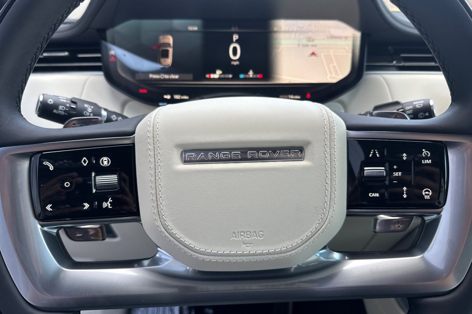 2026 Land Rover Range Rover SE