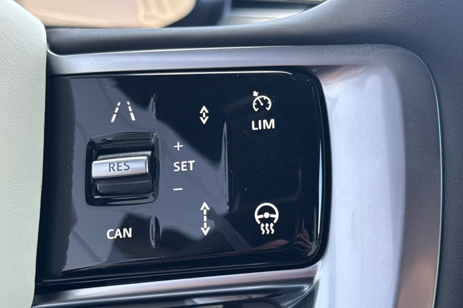 2026 Land Rover Range Rover SE