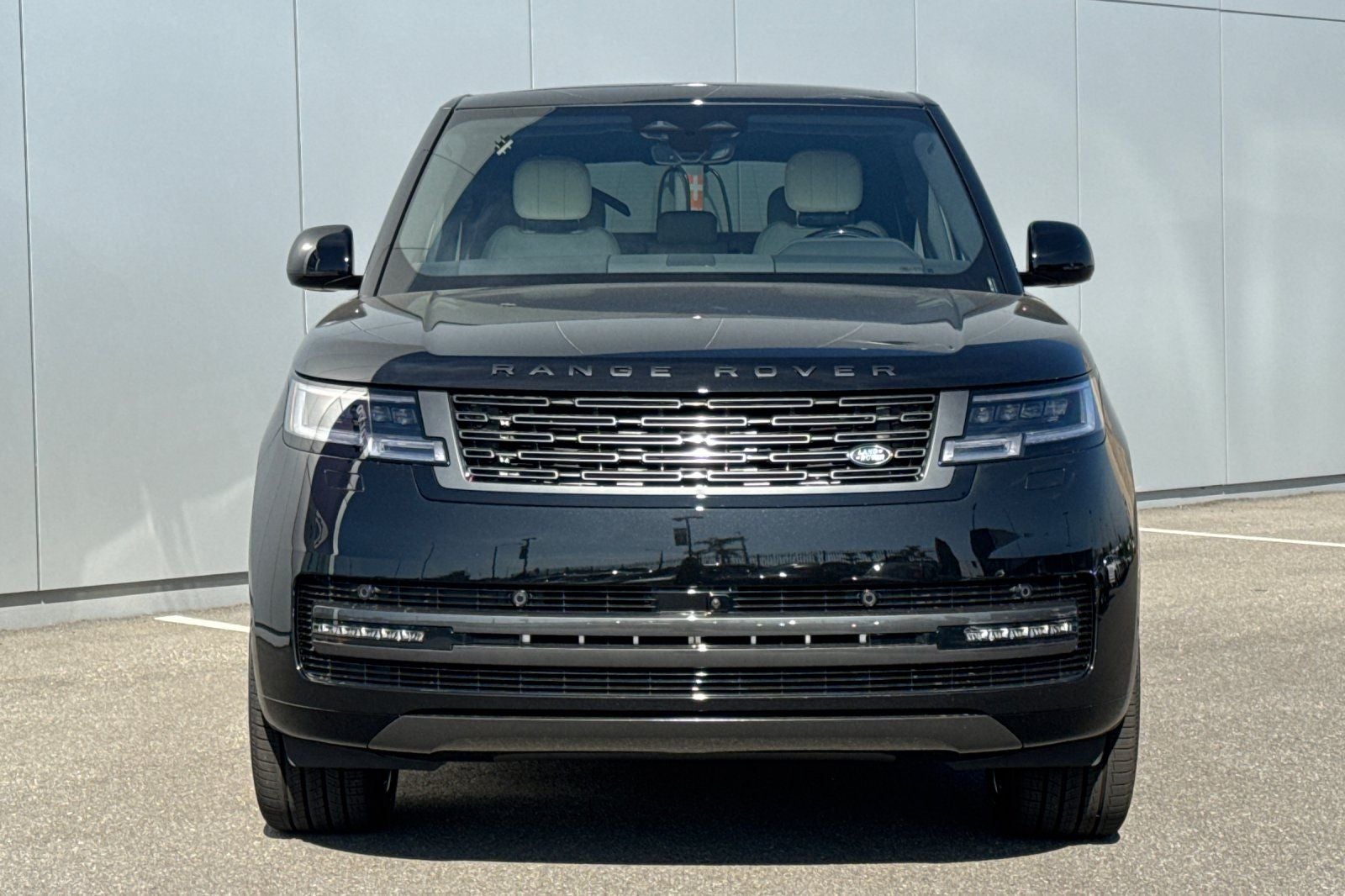 2026 Land Rover Range Rover SE