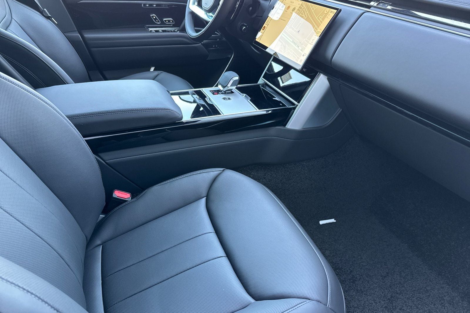 2026 Land Rover Range Rover SE