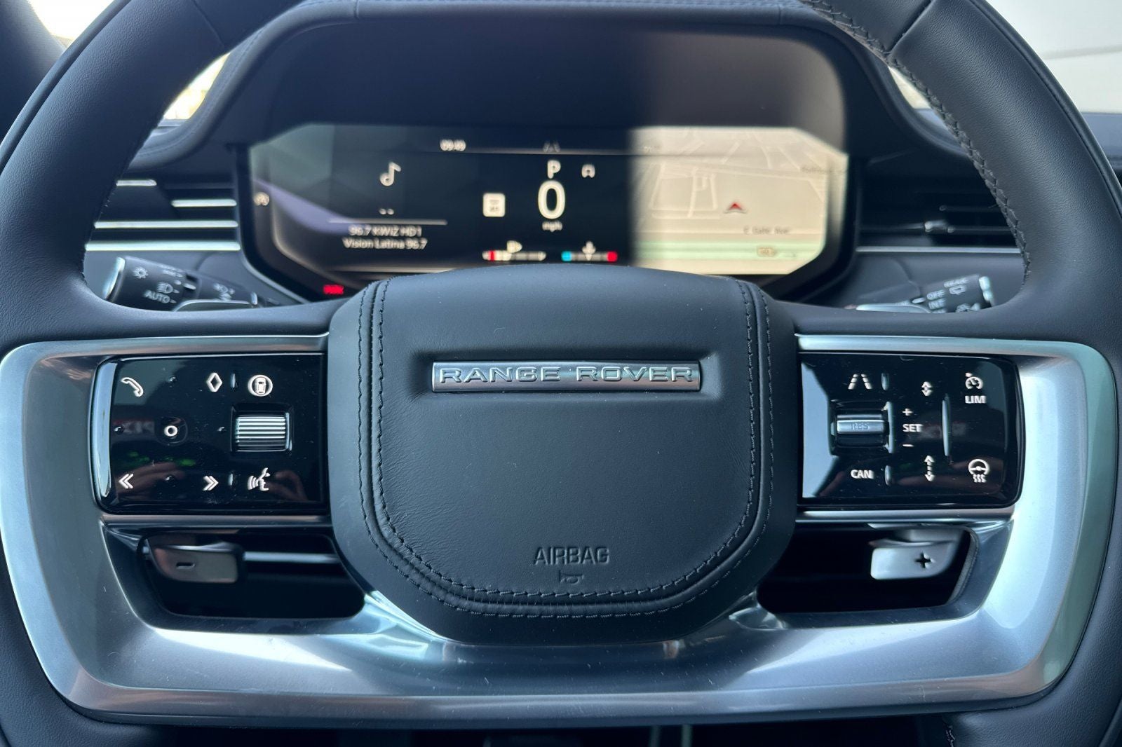 2026 Land Rover Range Rover SE