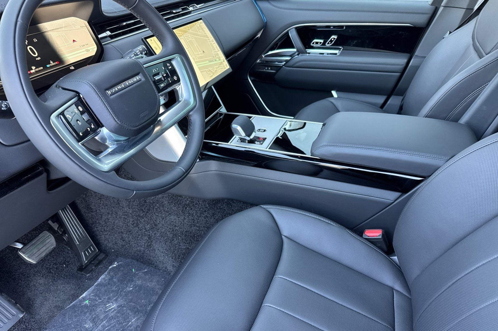 2026 Land Rover Range Rover SE