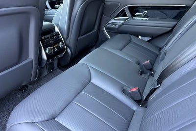 2026 Land Rover Range Rover SE
