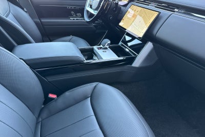 2026 Land Rover Range Rover SE