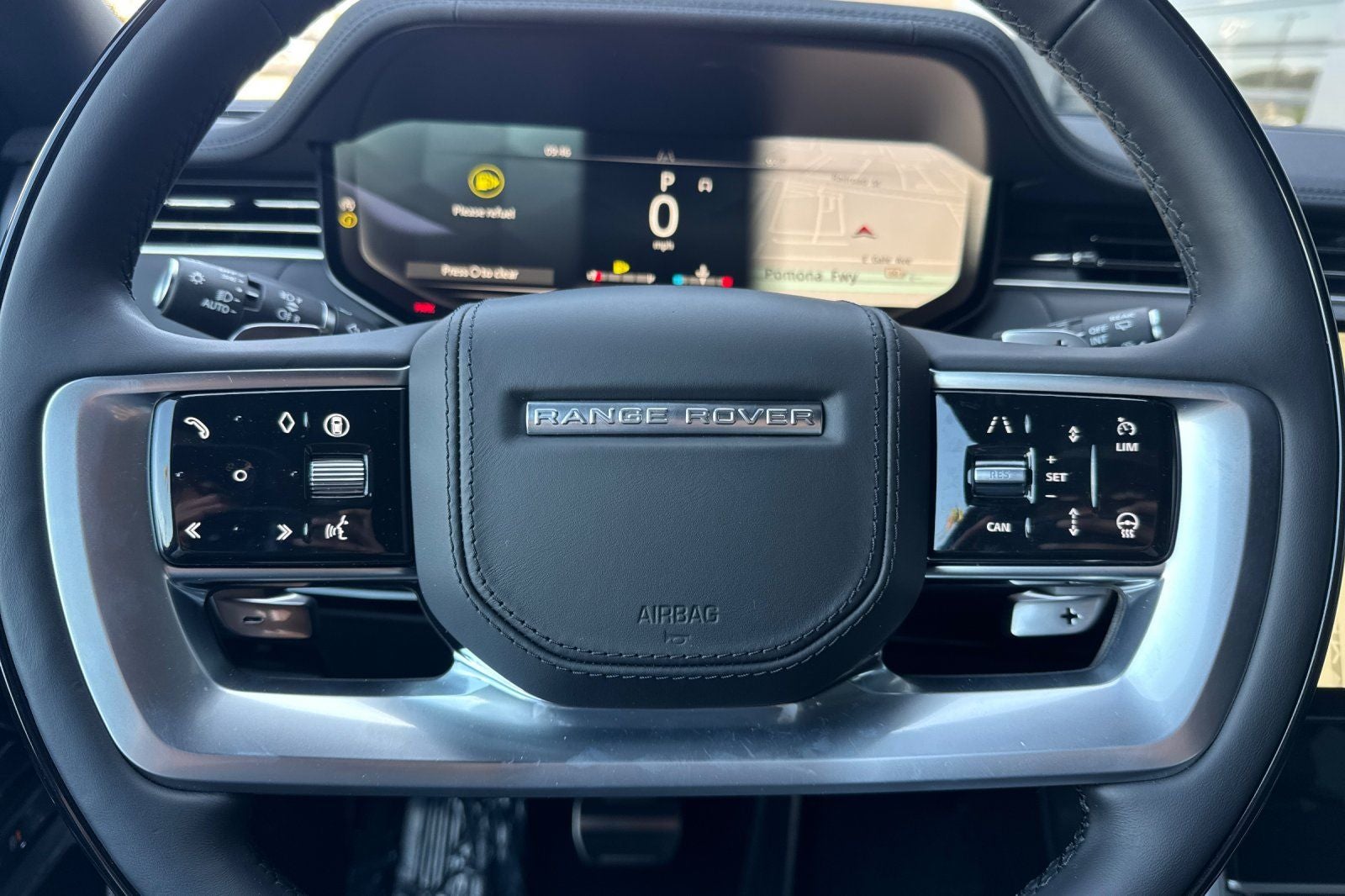 2026 Land Rover Range Rover SE