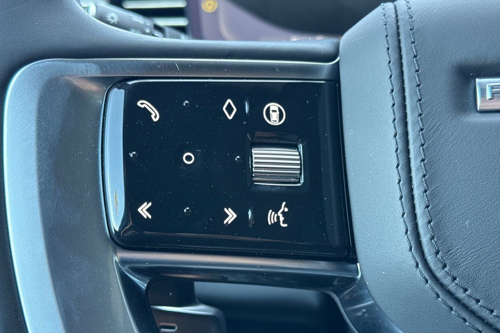 2026 Land Rover Range Rover SE