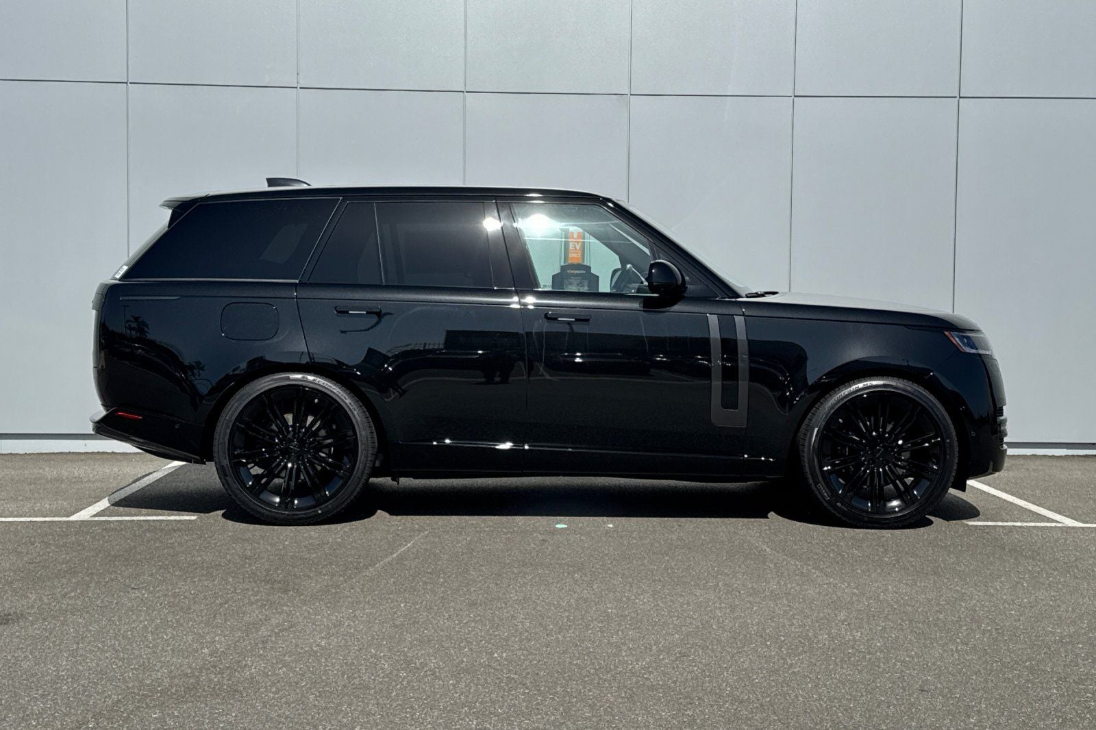 2026 Land Rover Range Rover SE