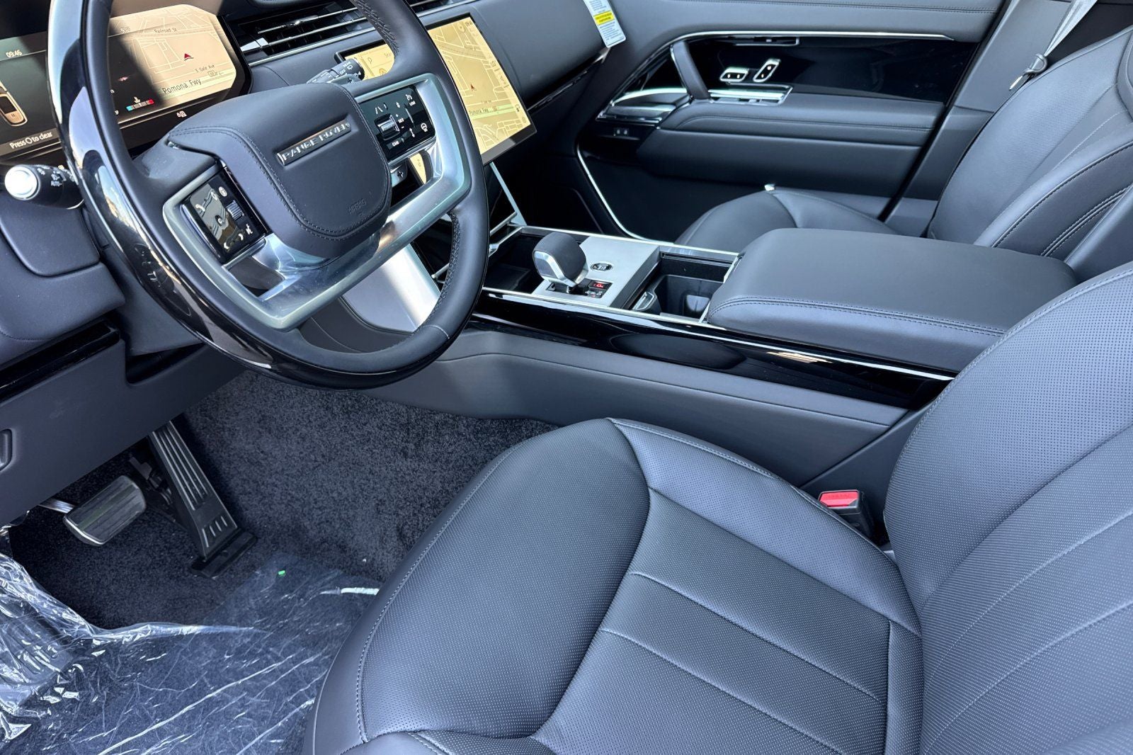 2026 Land Rover Range Rover SE