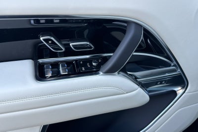 2026 Land Rover Range Rover SE