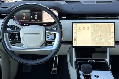 2026 Land Rover Range Rover SE