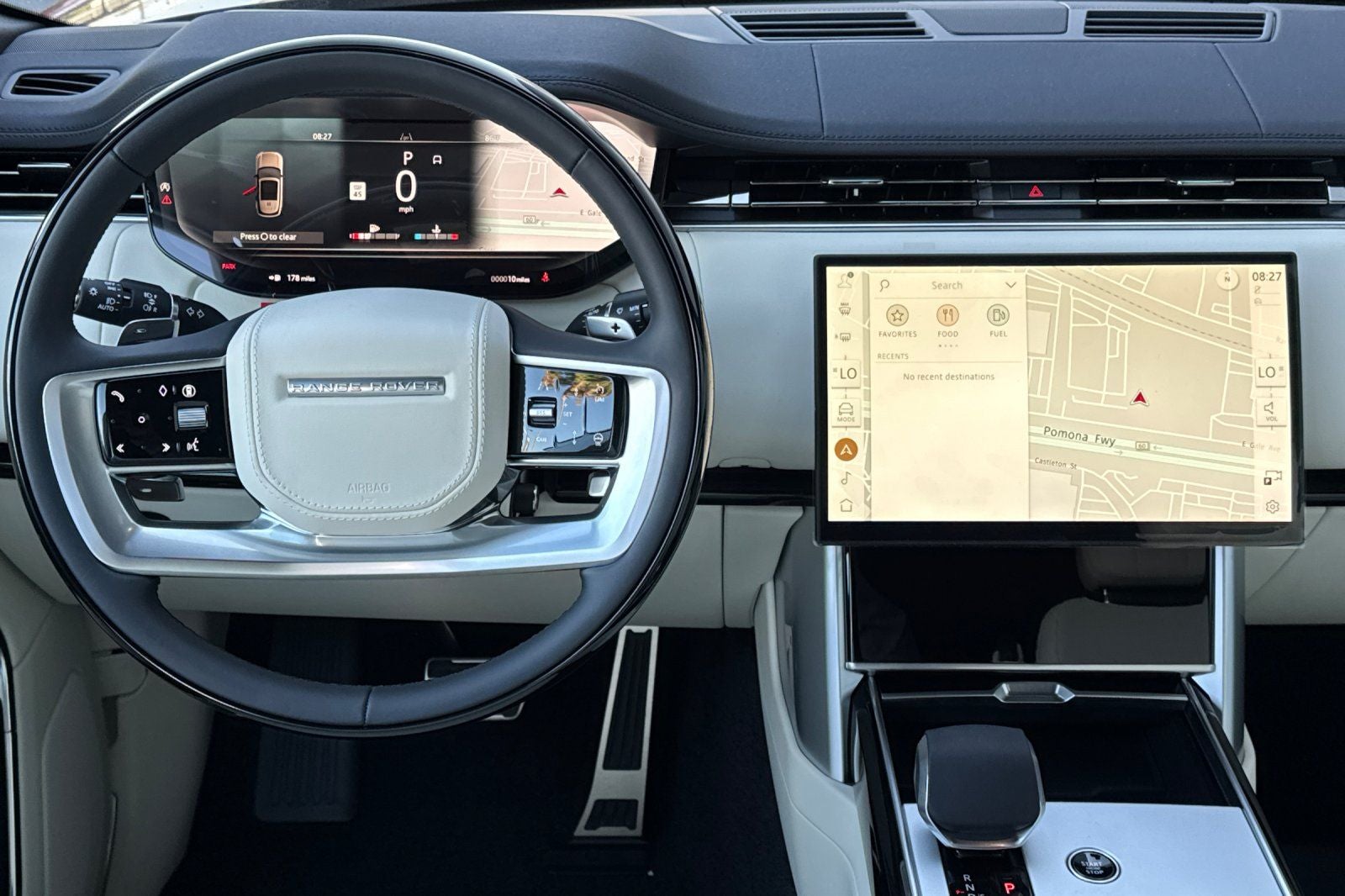 2026 Land Rover Range Rover SE
