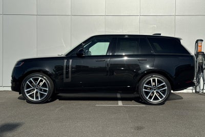 2026 Land Rover Range Rover SE