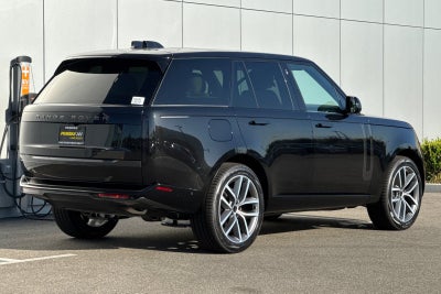 2026 Land Rover Range Rover SE