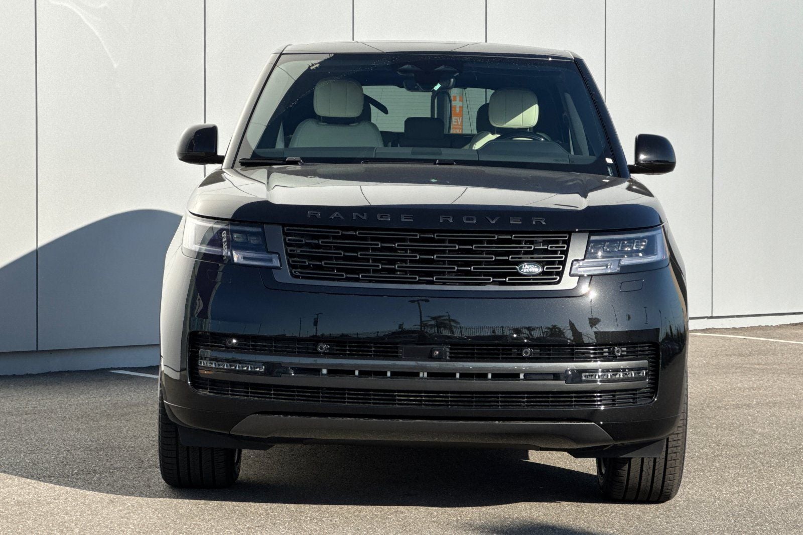 2026 Land Rover Range Rover SE