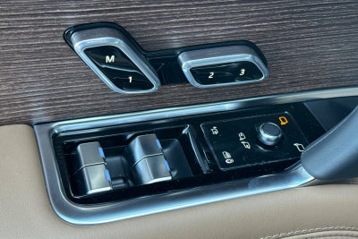 2027 Land Rover Range Rover SE