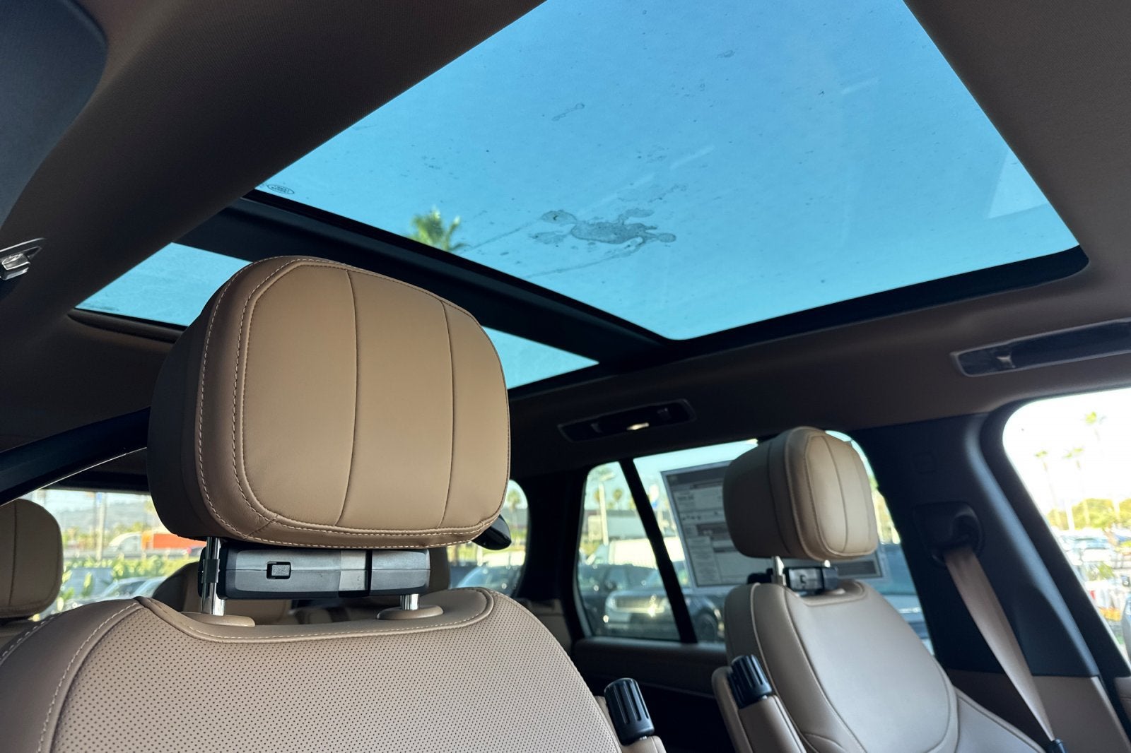 2027 Land Rover Range Rover SE