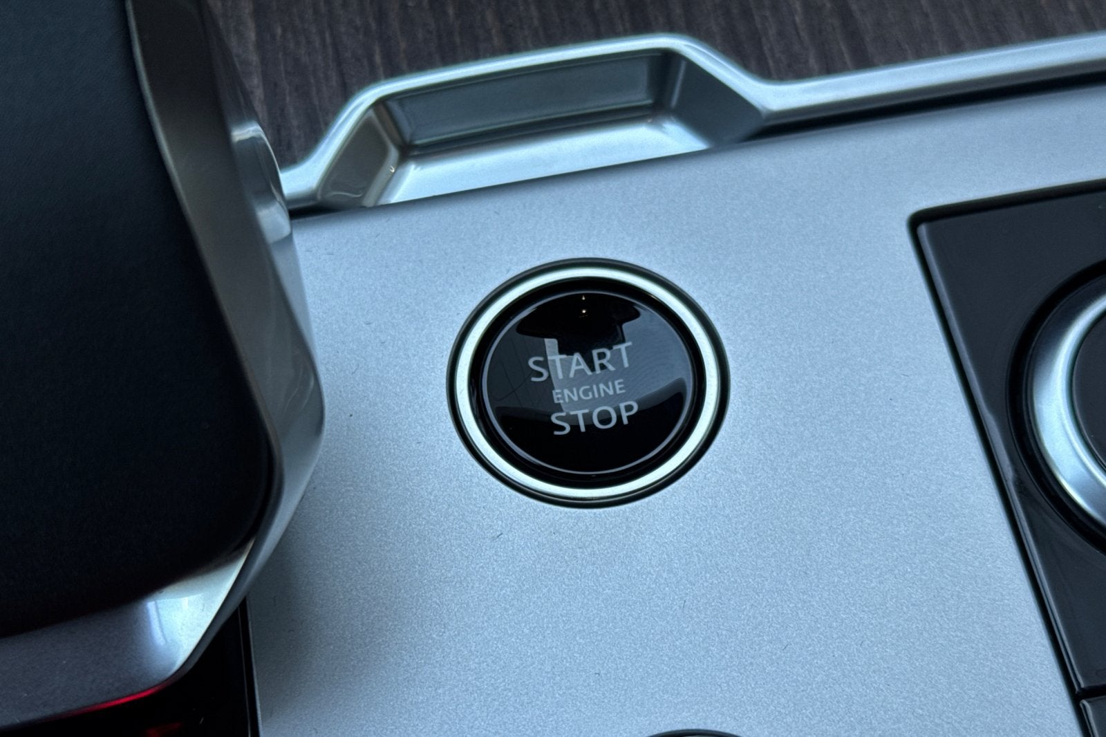 2027 Land Rover Range Rover SE