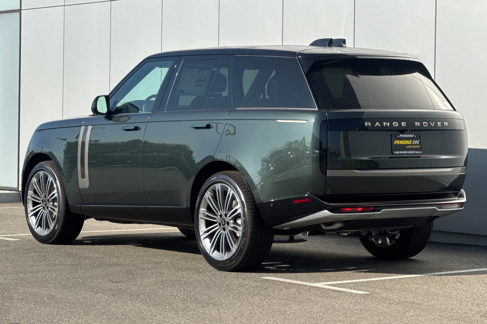 2027 Land Rover Range Rover SE