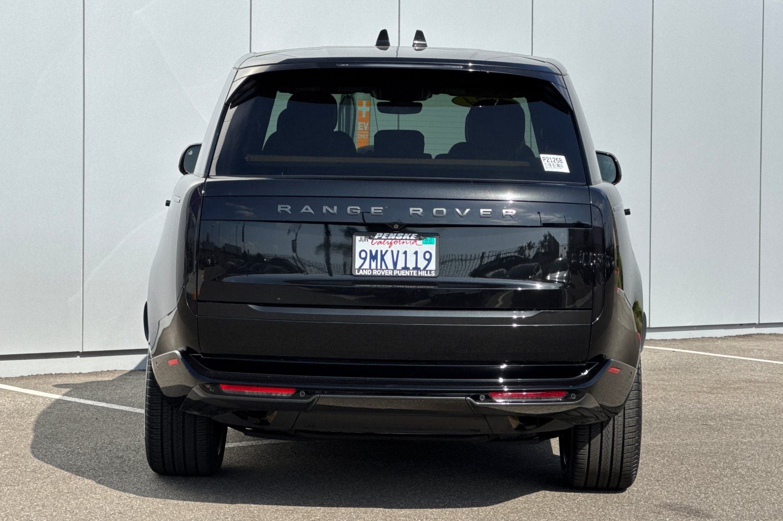 2024 Land Rover Range Rover SE