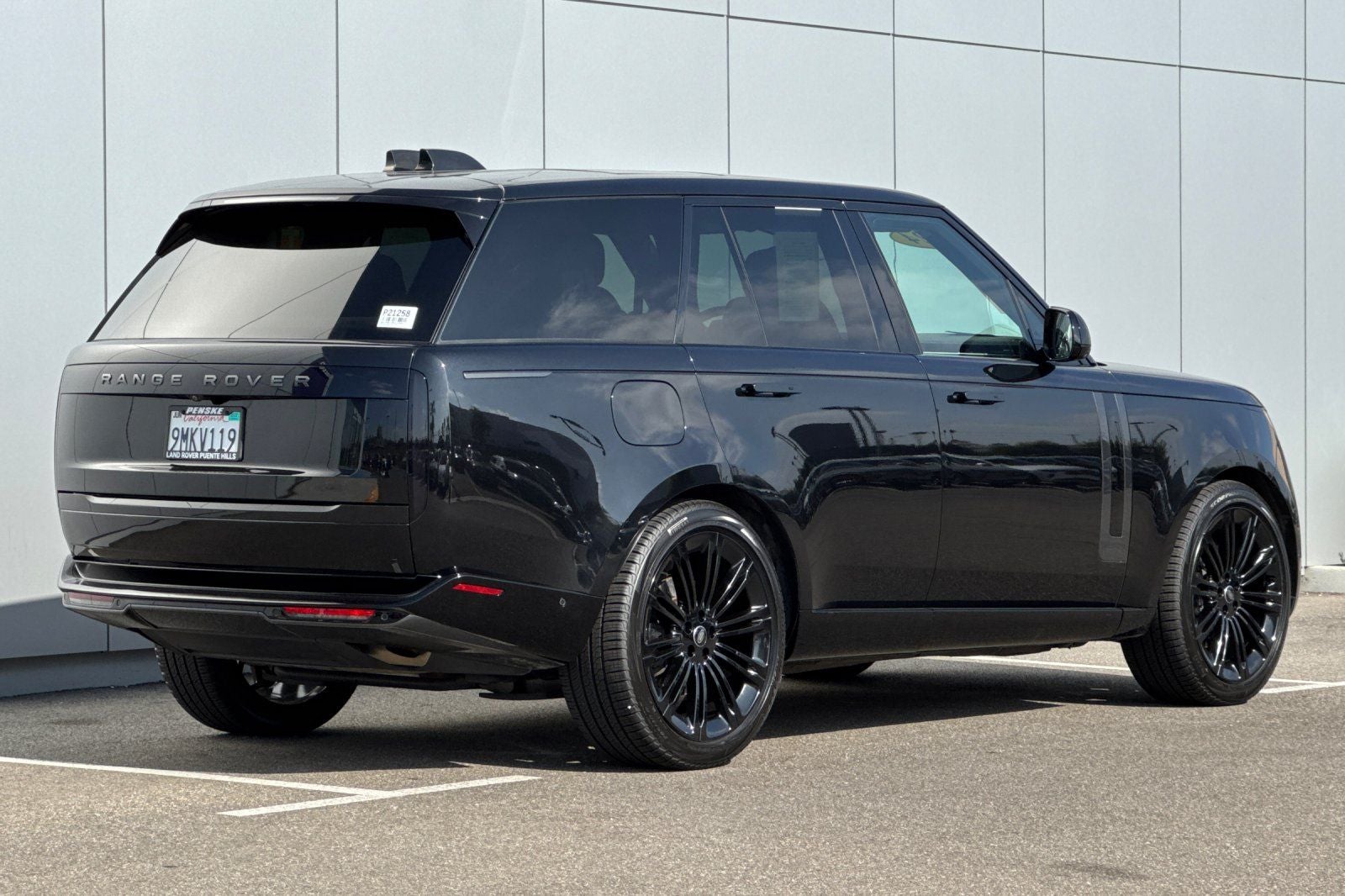2024 Land Rover Range Rover SE