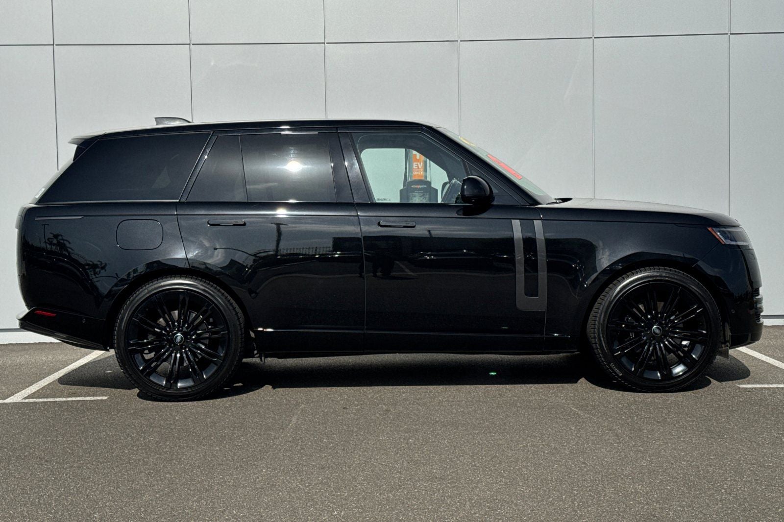 2024 Land Rover Range Rover SE