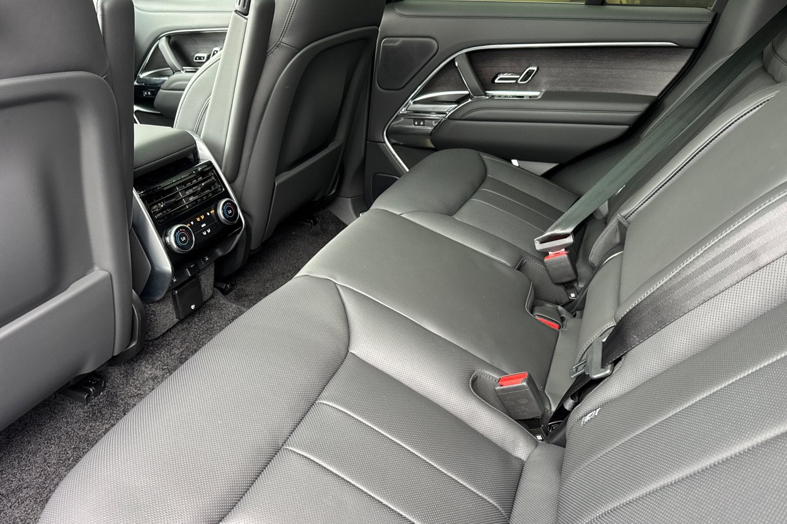 2026 Land Rover Range Rover SE