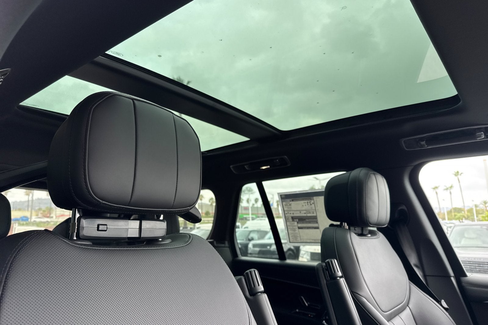 2026 Land Rover Range Rover SE