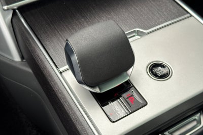 2026 Land Rover Range Rover SE