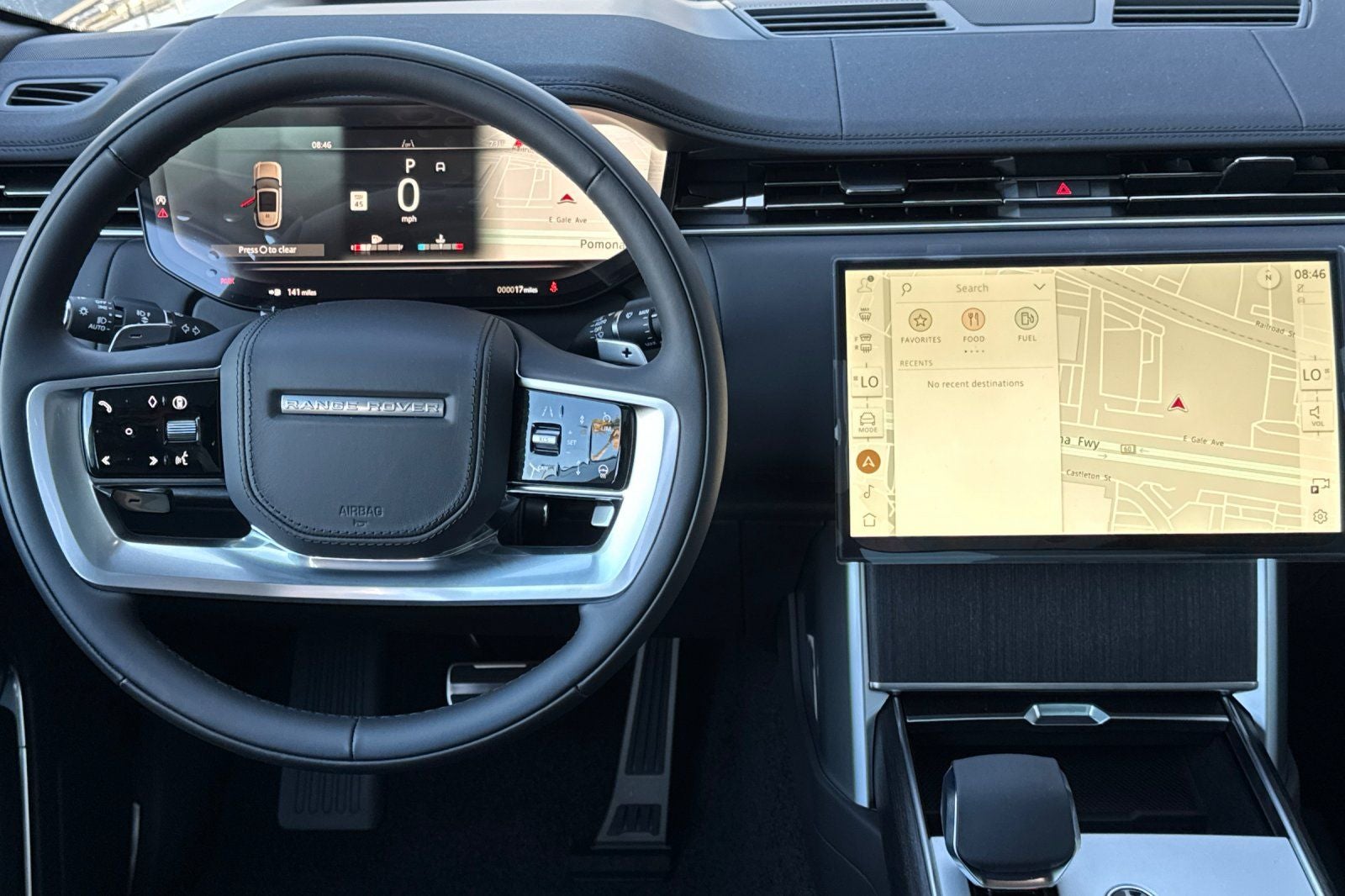 2026 Land Rover Range Rover SE