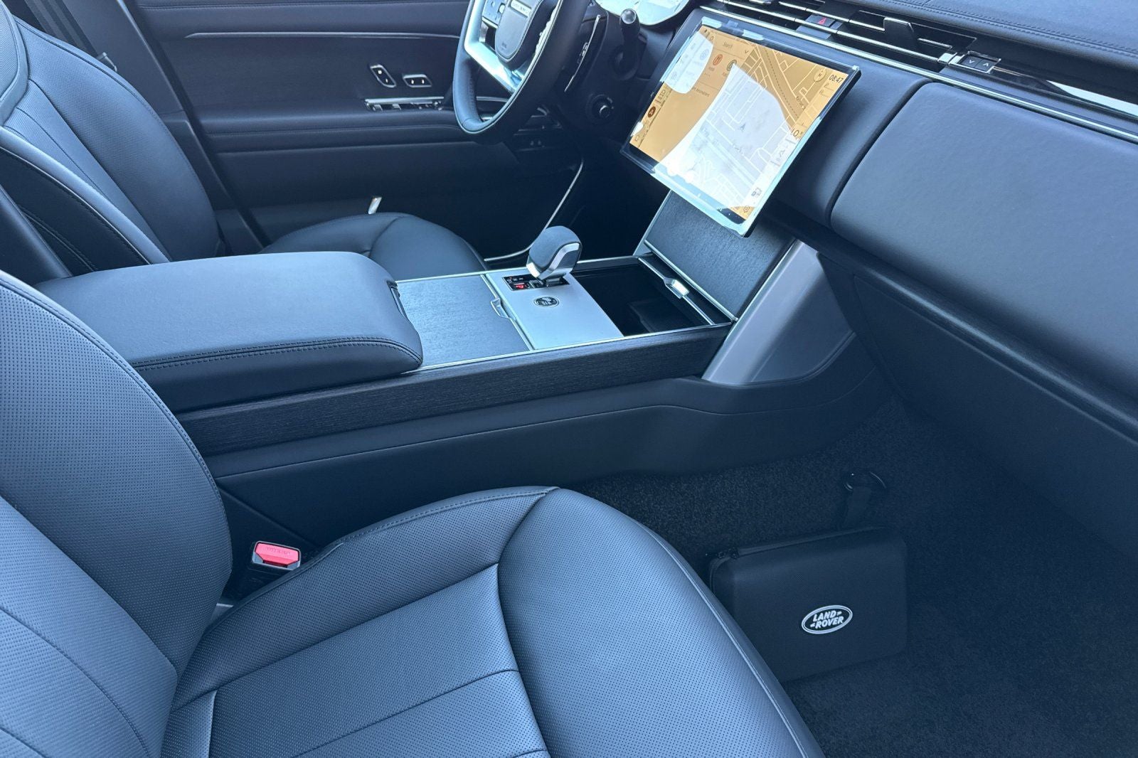 2026 Land Rover Range Rover SE