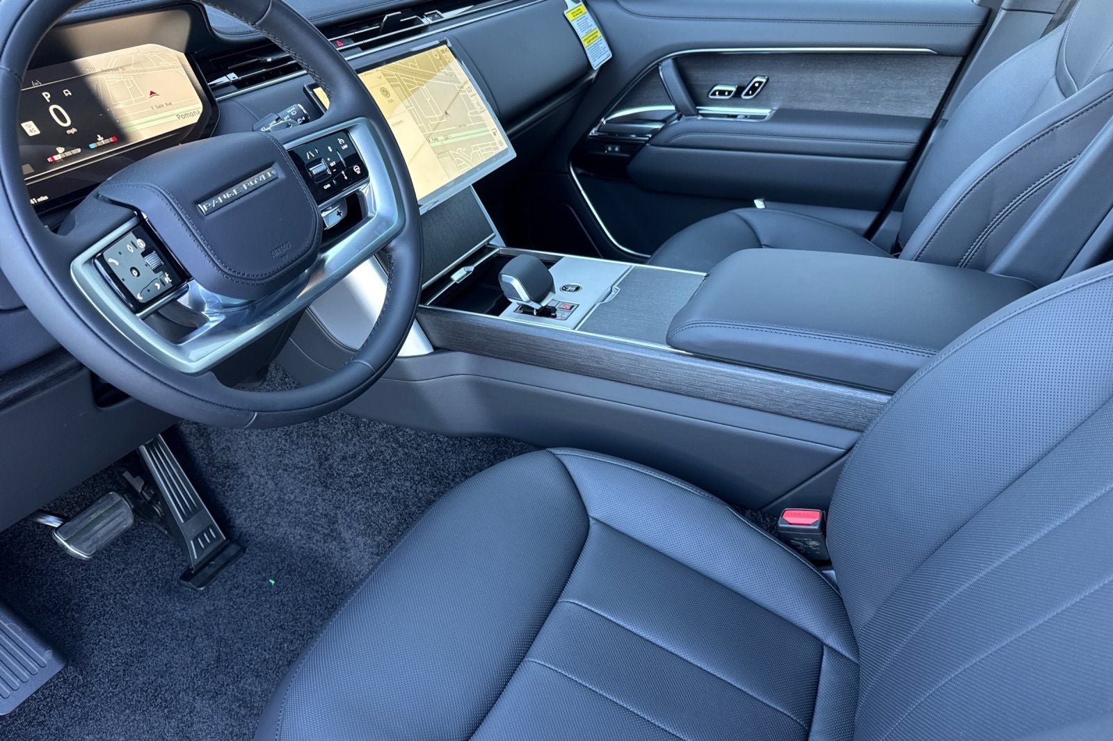 2026 Land Rover Range Rover SE