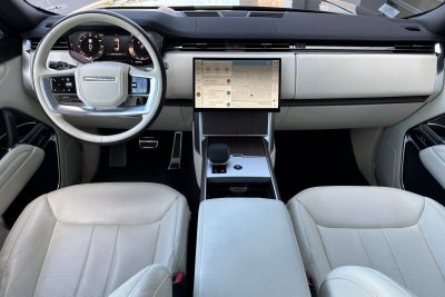2025 Land Rover Range Rover SE