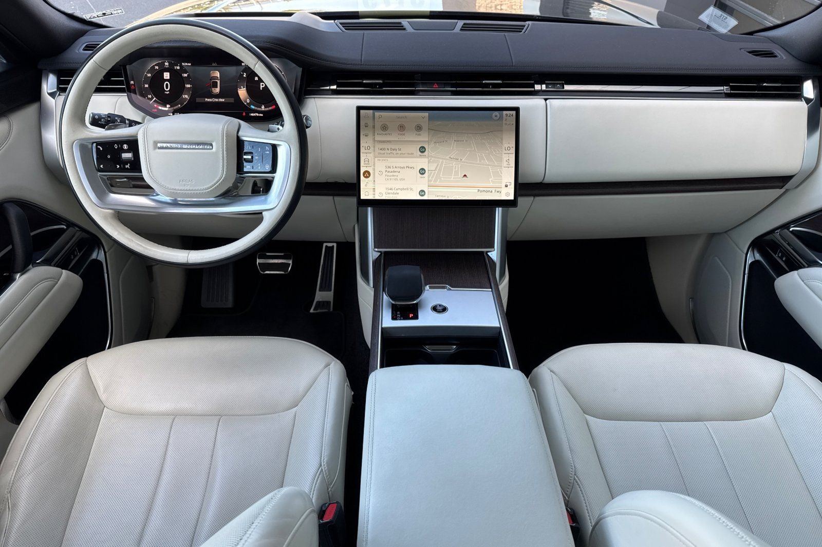 2025 Land Rover Range Rover SE
