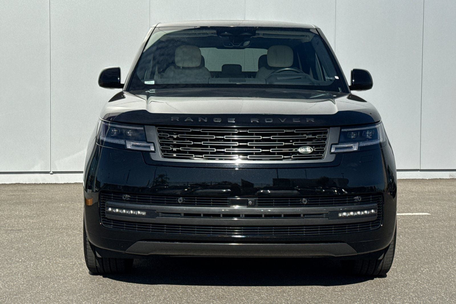 2025 Land Rover Range Rover SE