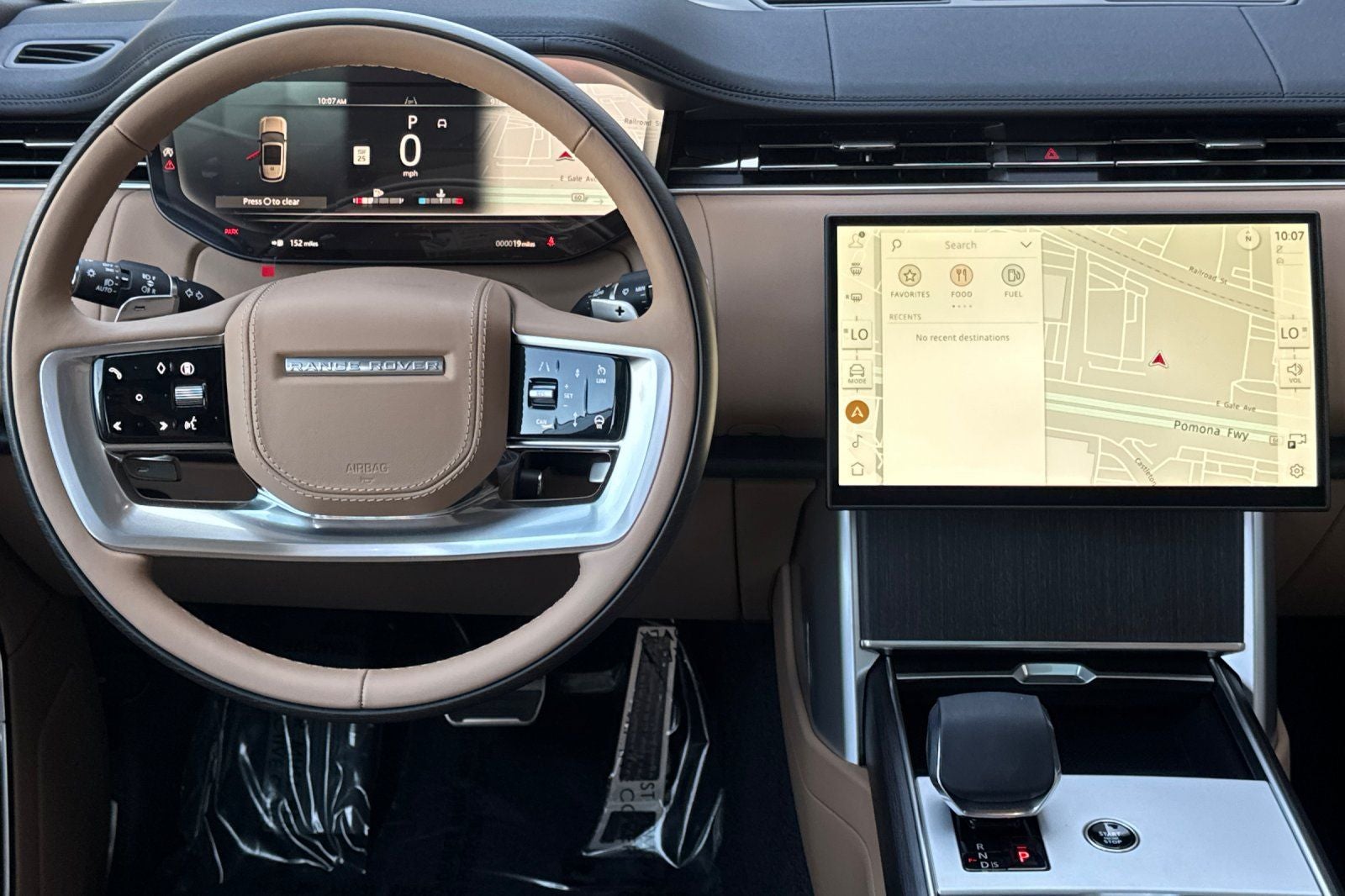 2026 Land Rover Range Rover SE