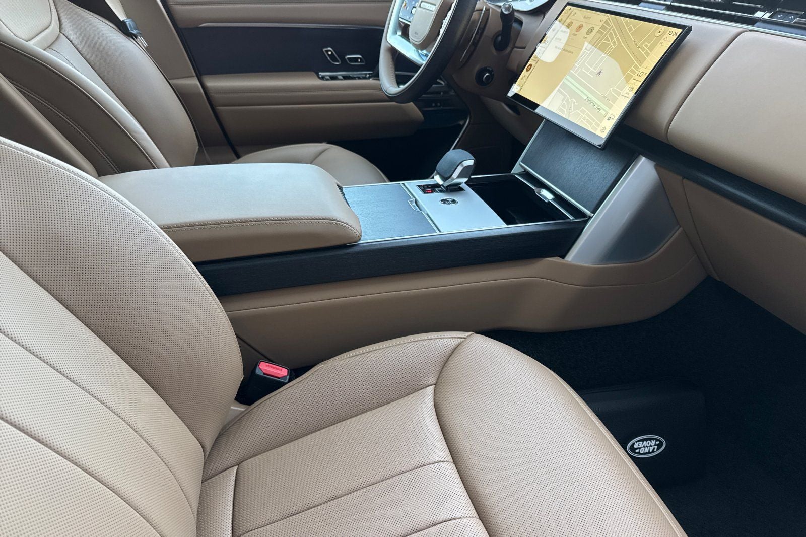 2026 Land Rover Range Rover SE