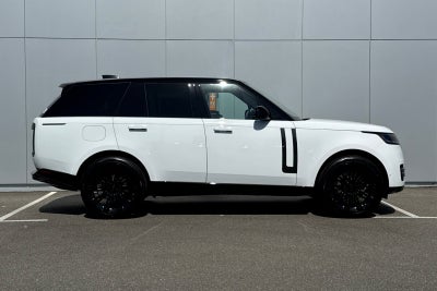 2026 Land Rover Range Rover SE