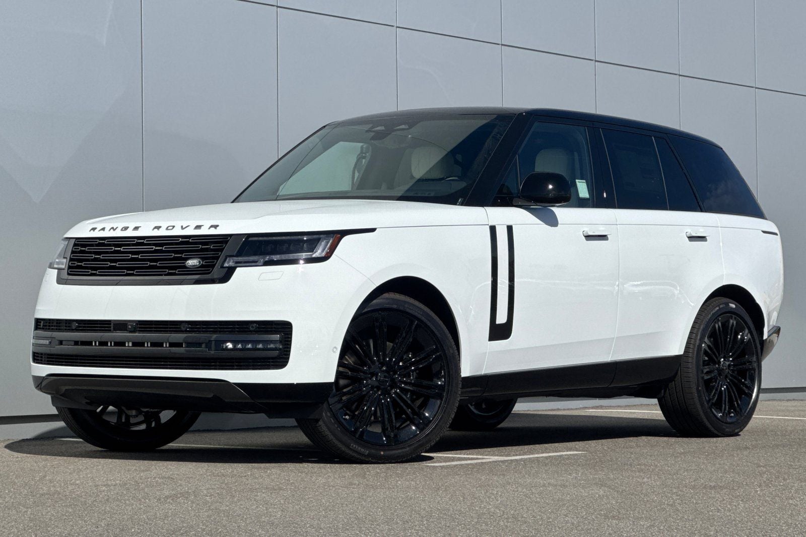 2026 Land Rover Range Rover SE