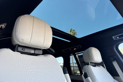 2026 Land Rover Range Rover SE