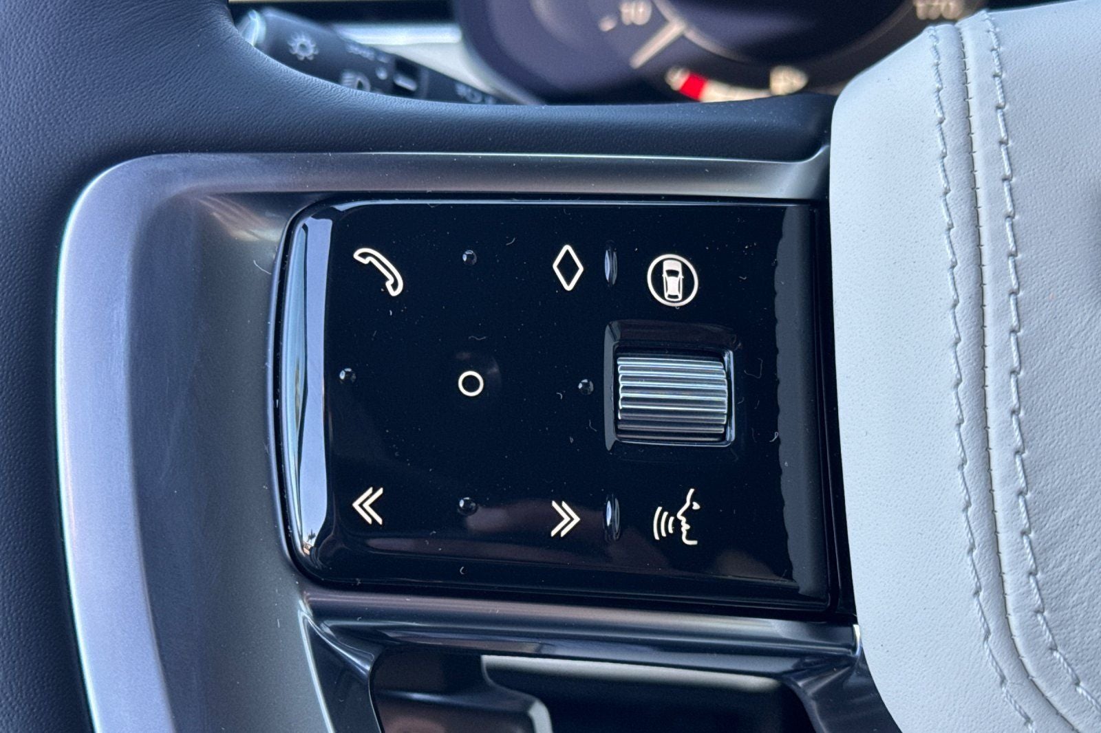 2026 Land Rover Range Rover SE