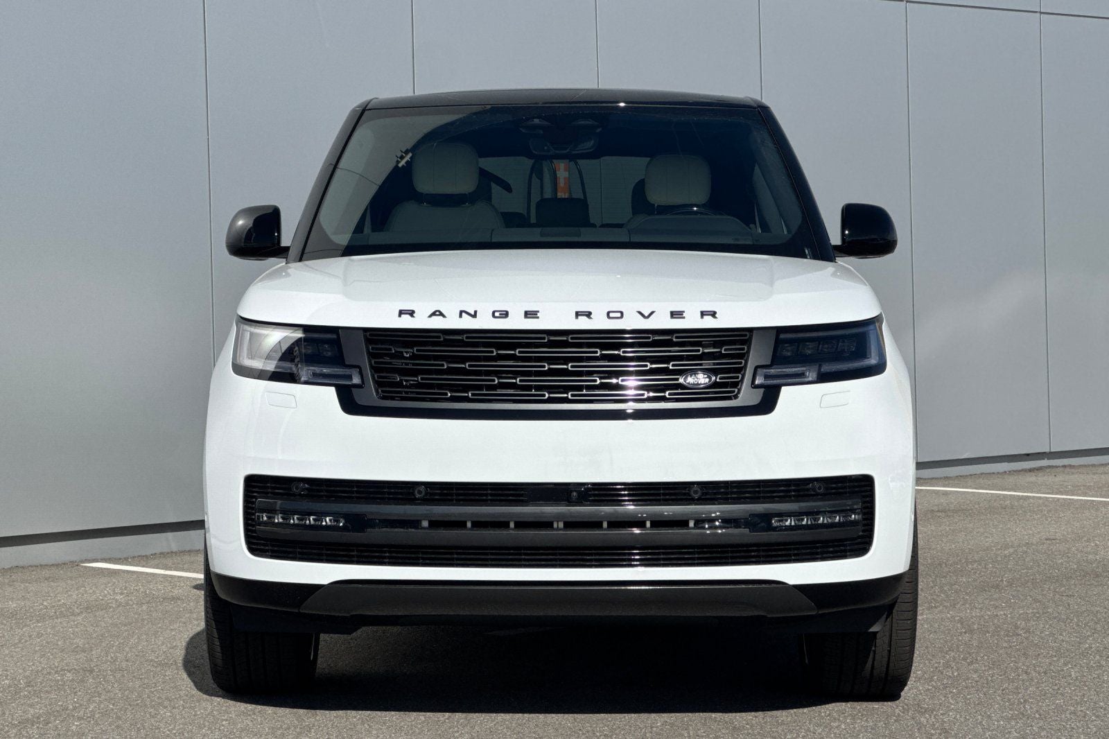 2026 Land Rover Range Rover SE