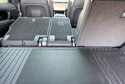 2026 Land Rover Range Rover SE