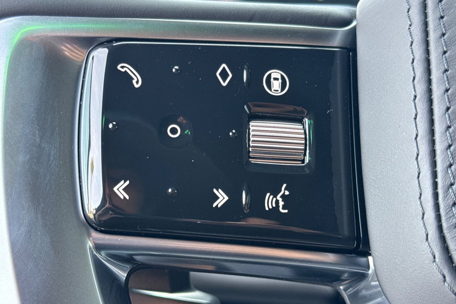 2026 Land Rover Range Rover SE