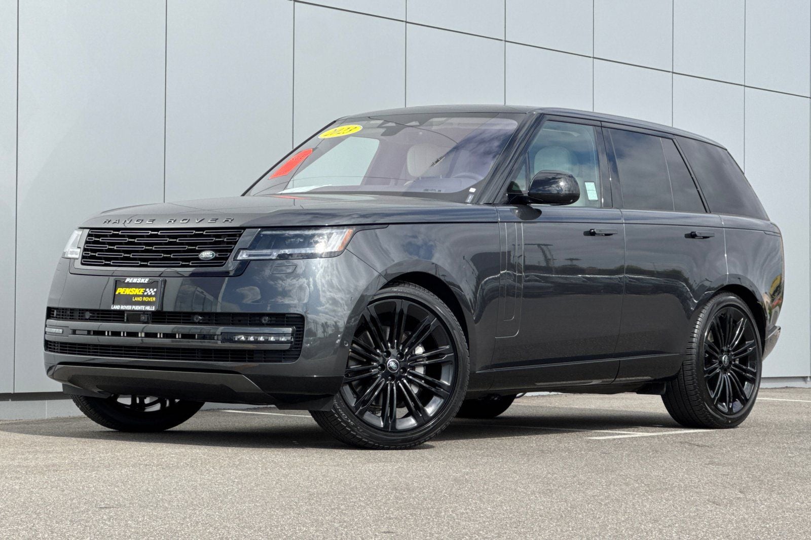 2023 Land Rover Range Rover SE
