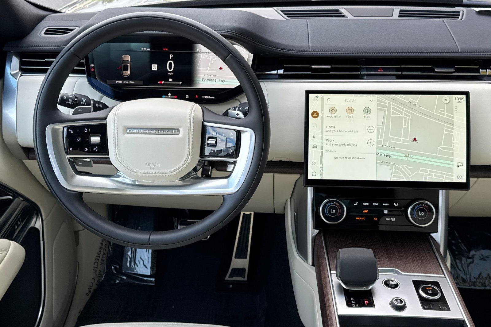 2023 Land Rover Range Rover SE