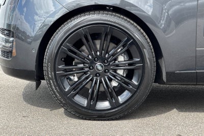 2023 Land Rover Range Rover SE