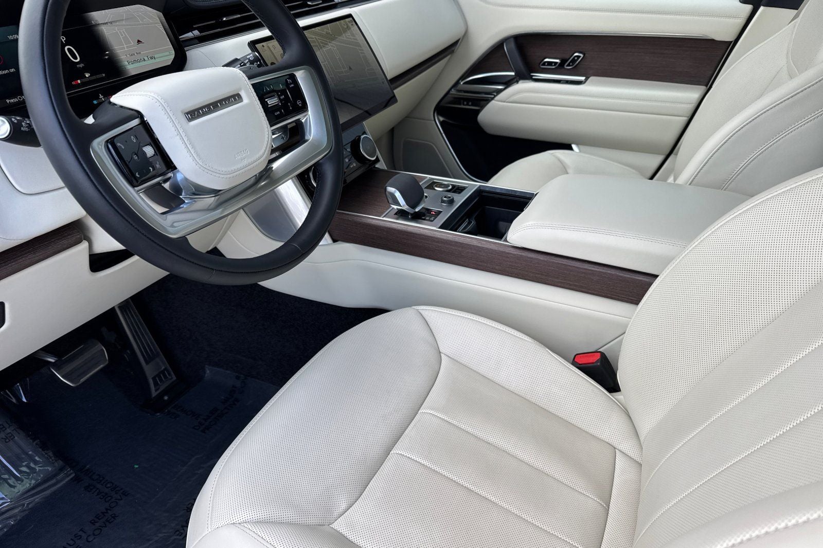2023 Land Rover Range Rover SE