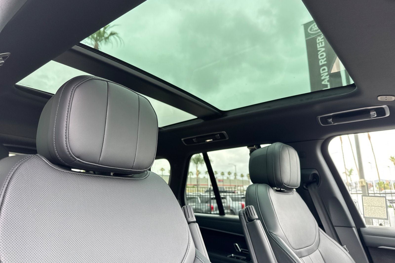 2024 Land Rover Range Rover SE