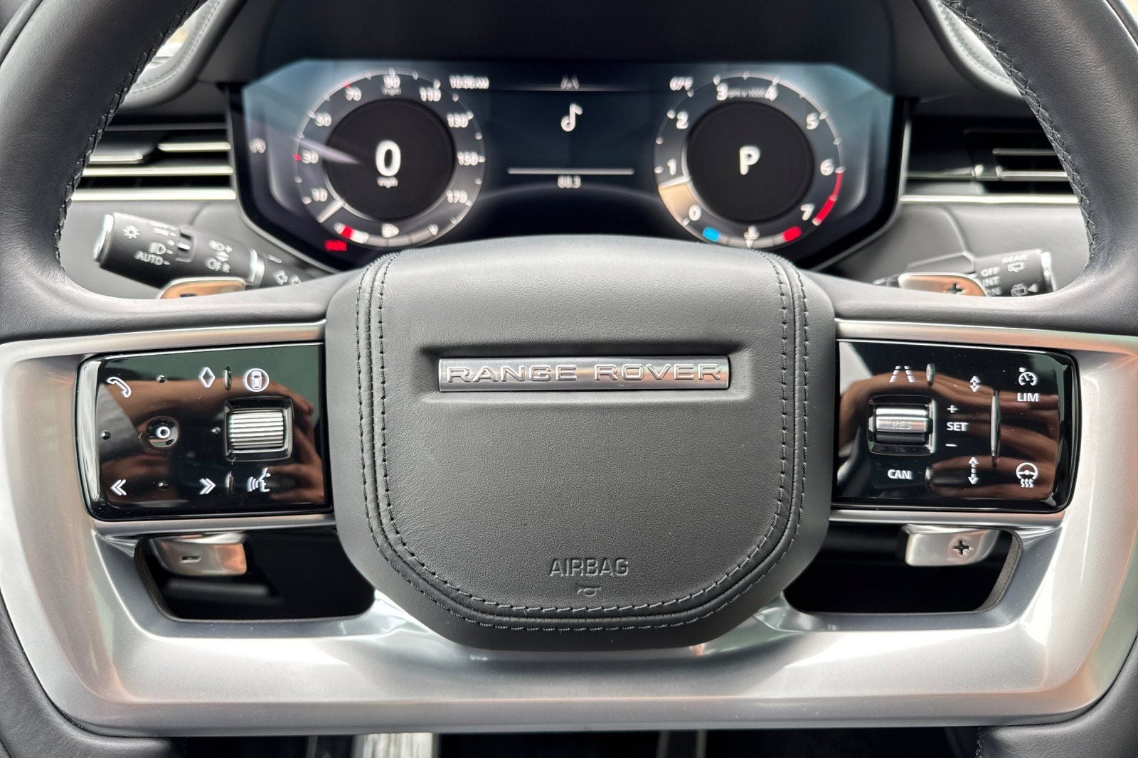 2024 Land Rover Range Rover SE